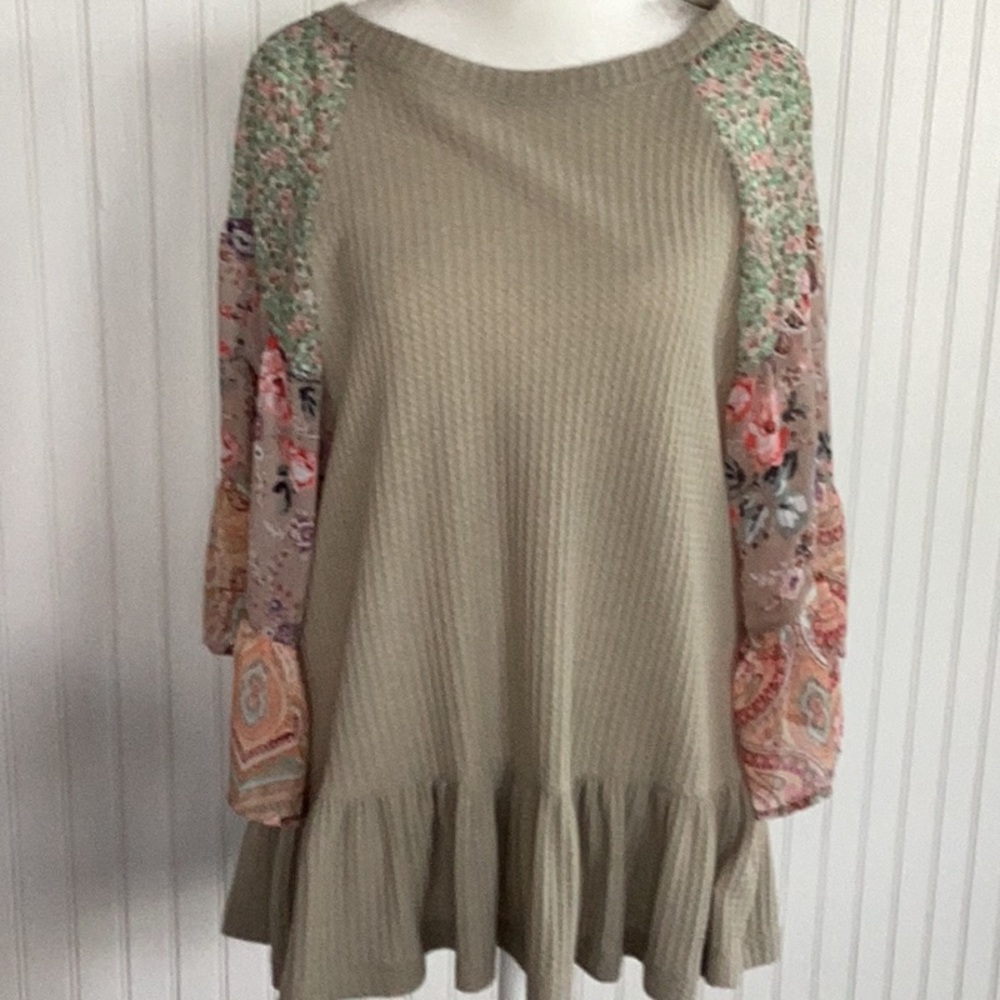 Multicolored Floral Flutter Sleeve Blouse